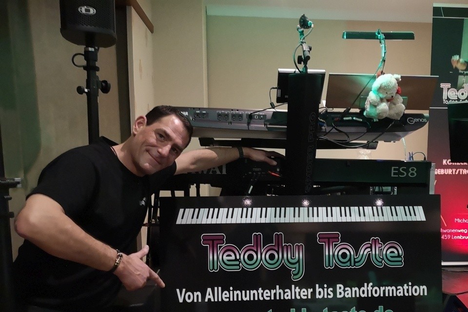 Teddy Taste alias Michael Schönemann - Alleinunterhalter bis Bandformation